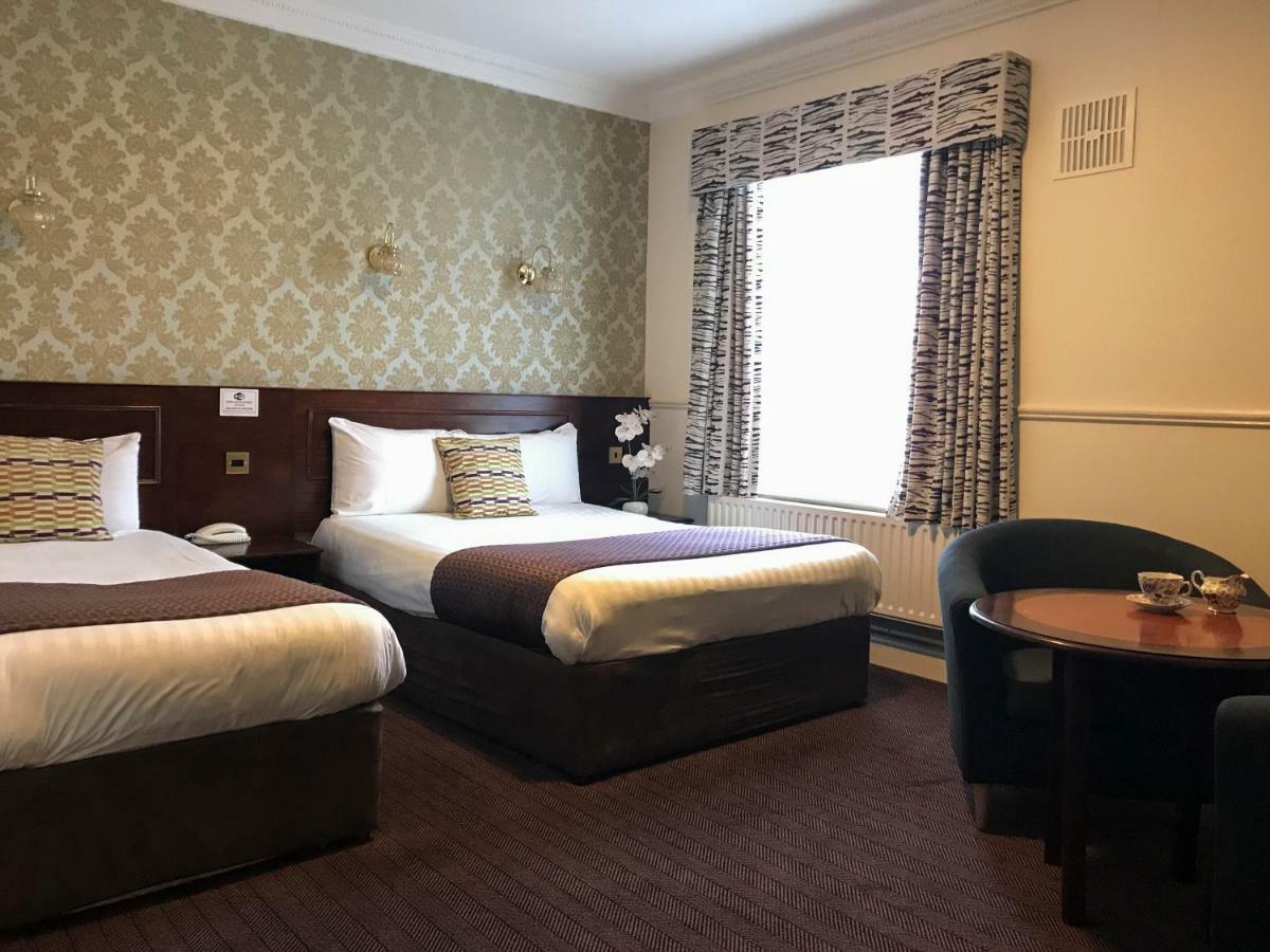 Club House Hotel Kilkenny Exteriör bild
